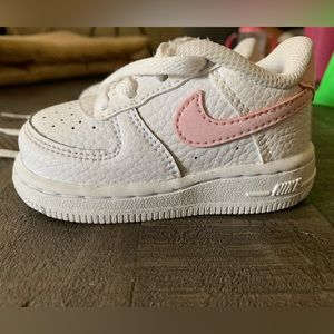 Nike force 1 size 4c shoes